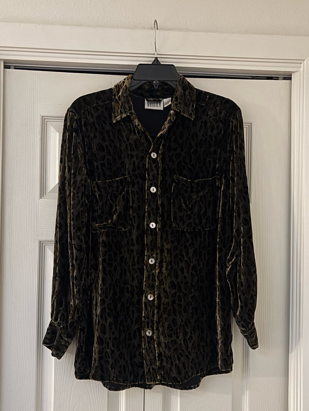 CHICO’S Olive and Black Leopard Print Faux Velvet Button Down Blouse - Picture 5 of 12